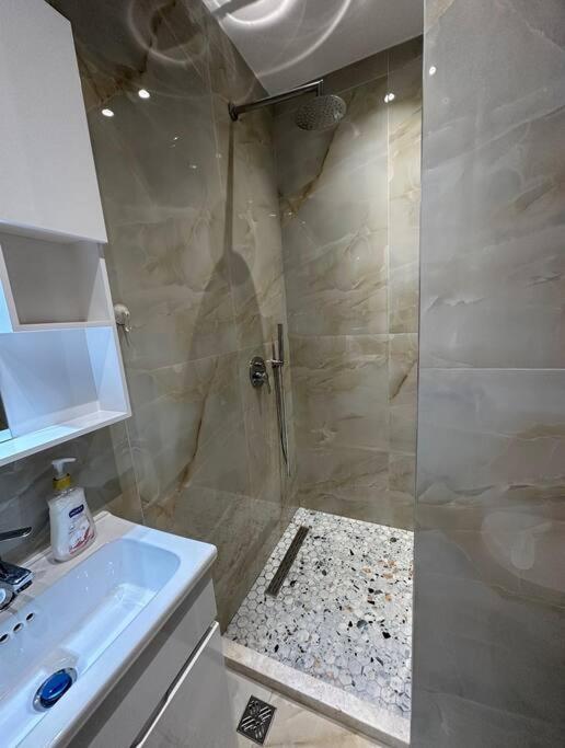 Studio City Center Τίρανα Εξωτερικό φωτογραφία